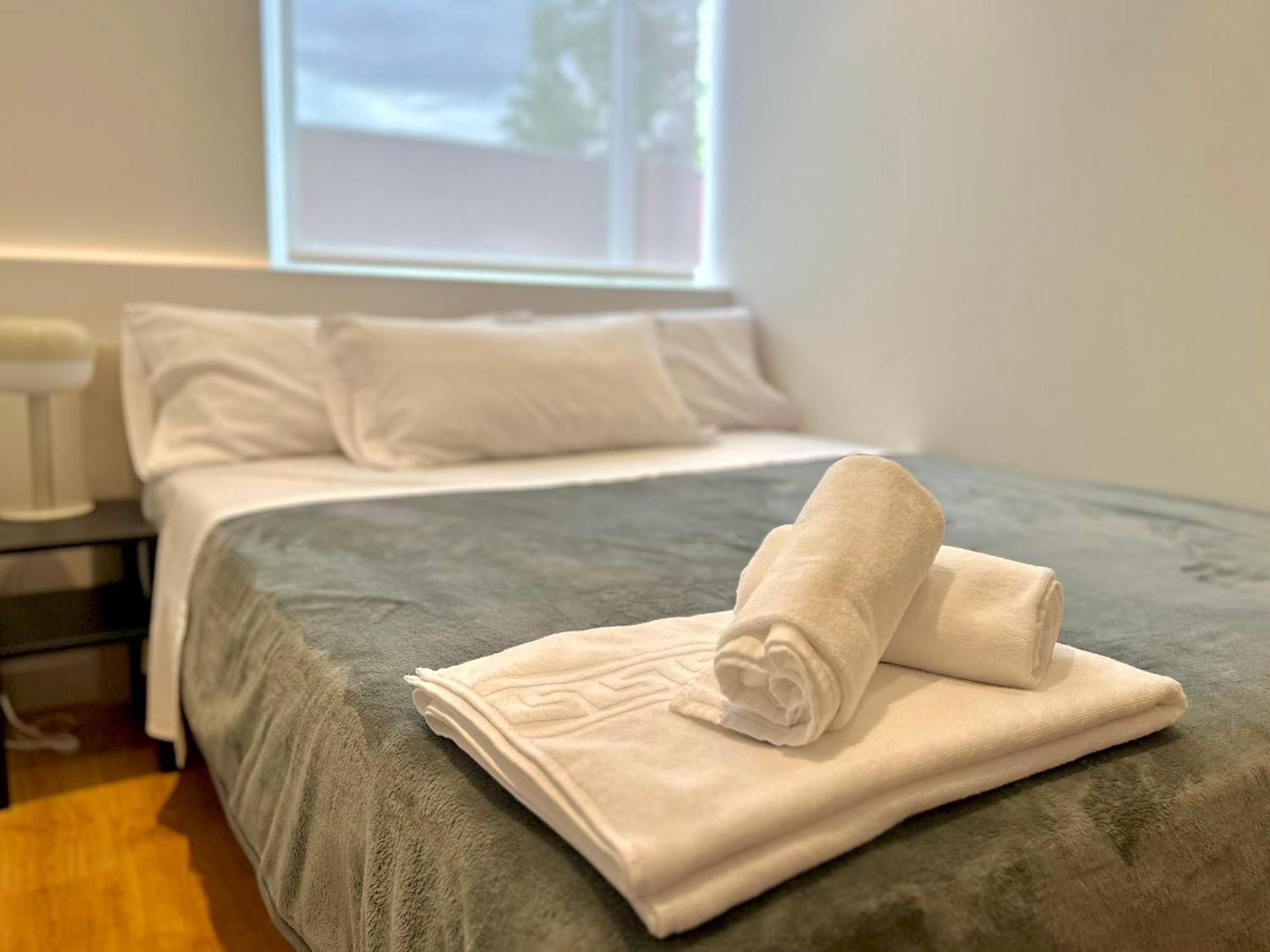 Apartamentos Noviembre マドリード エクステリア 写真