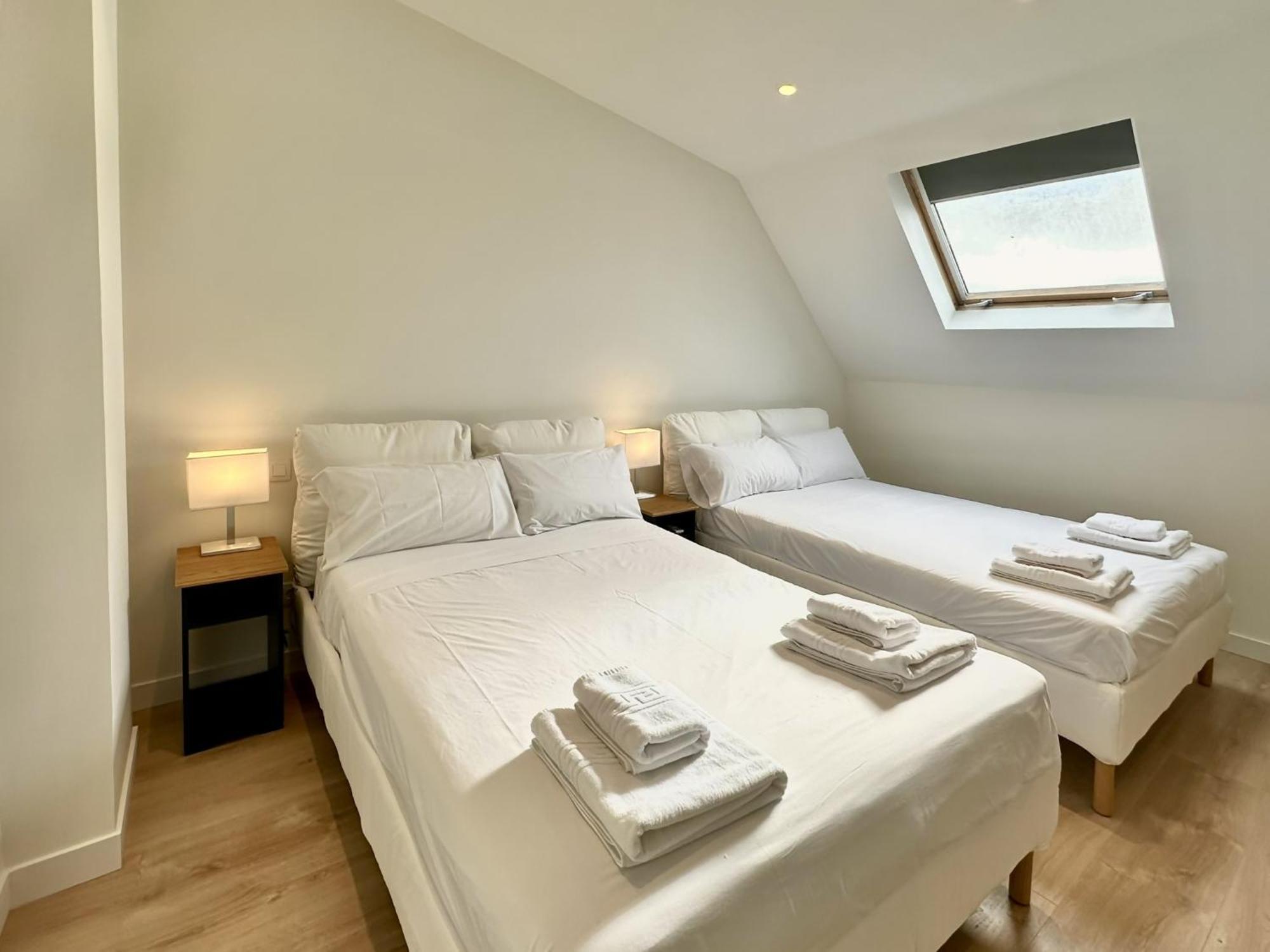 Apartamentos Noviembre マドリード エクステリア 写真