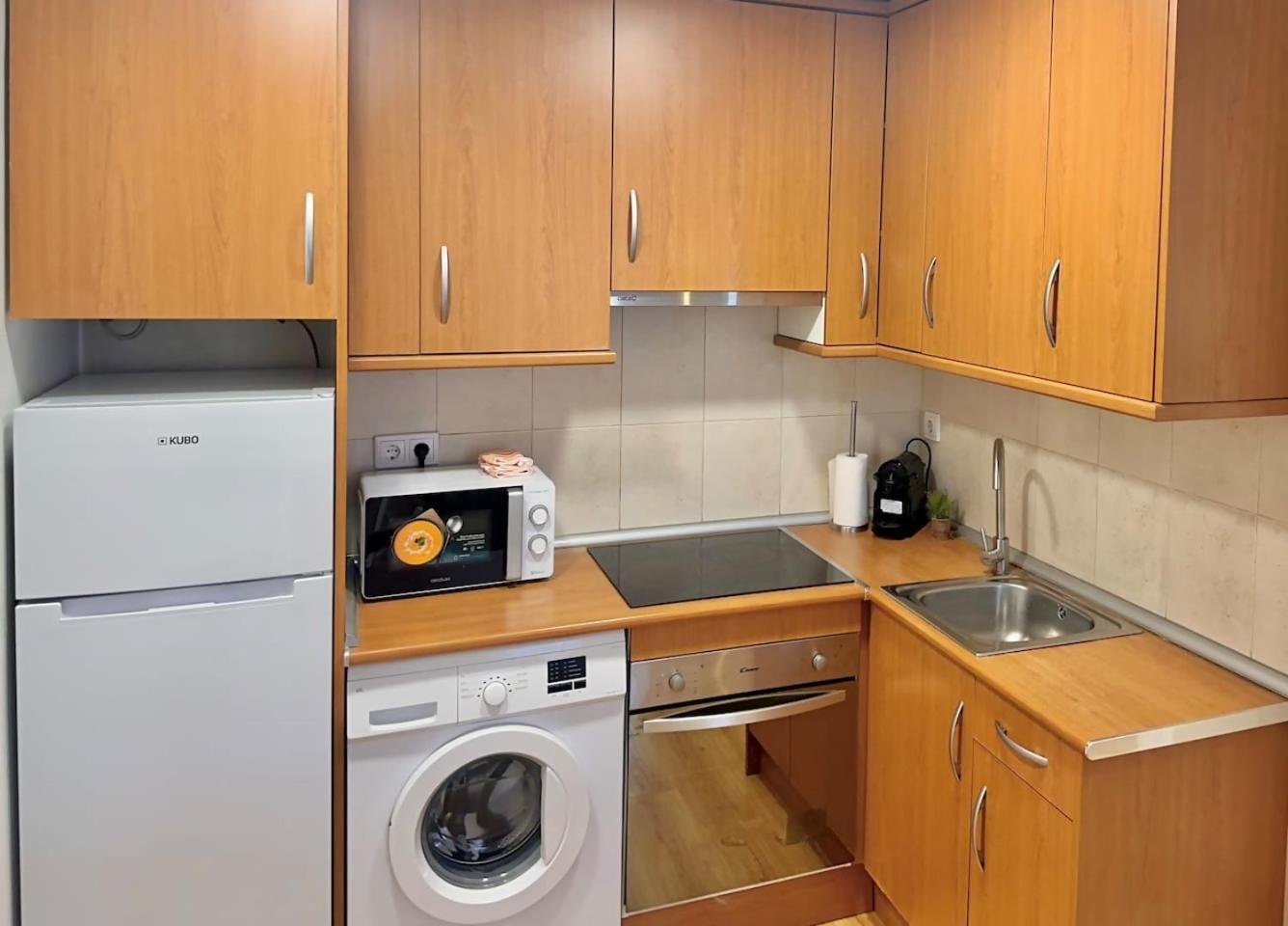 Apartamentos Noviembre マドリード エクステリア 写真